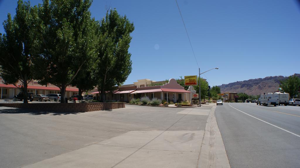 Motel Adventure 2*