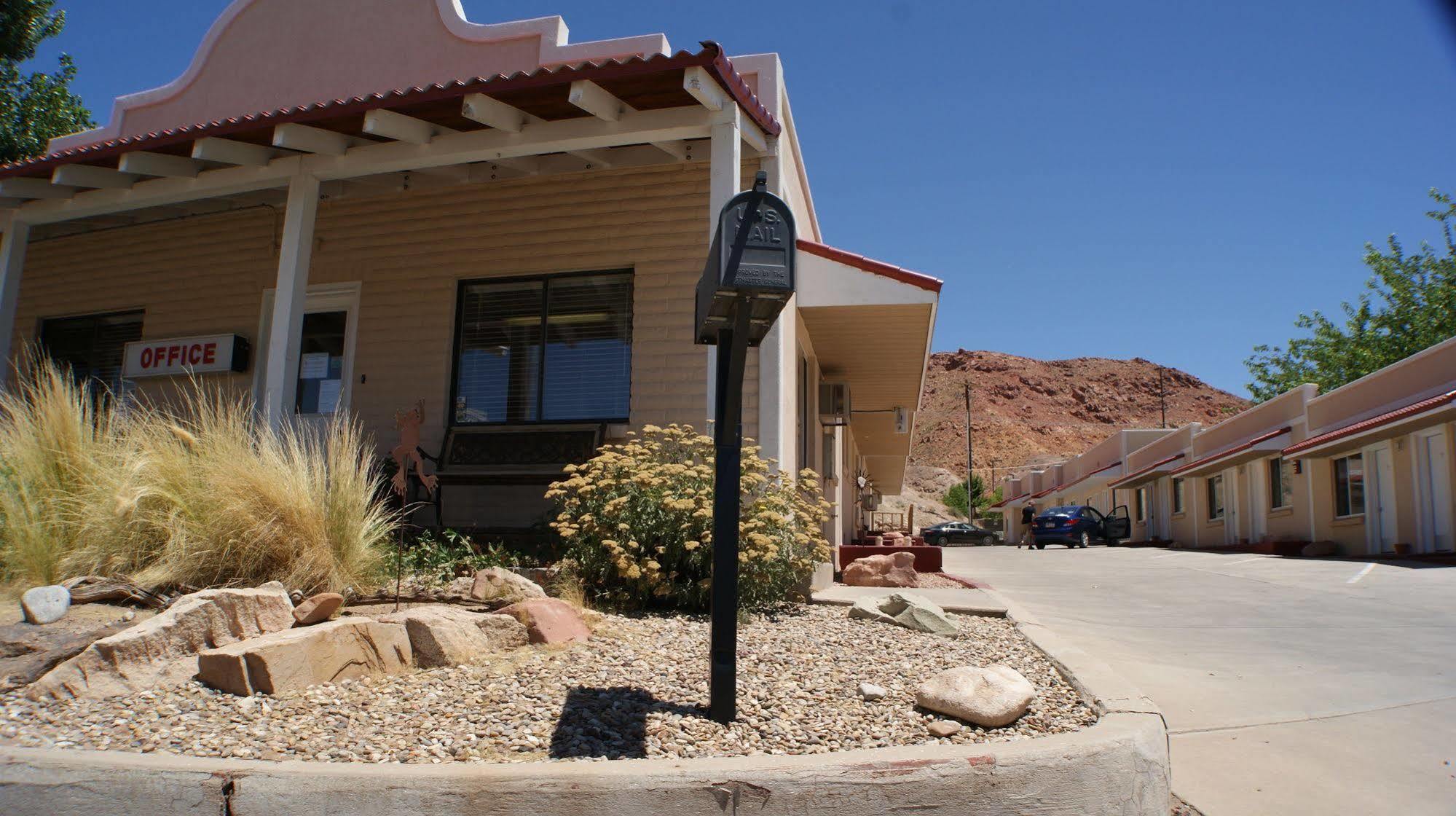 Adventure Motel
